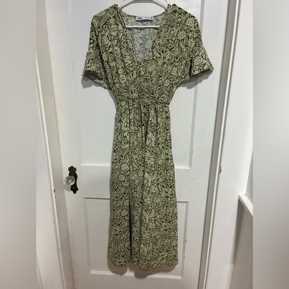 Boho Zara Floral Print Dress With Smocked Waist Size M - Picture 5 of 6
